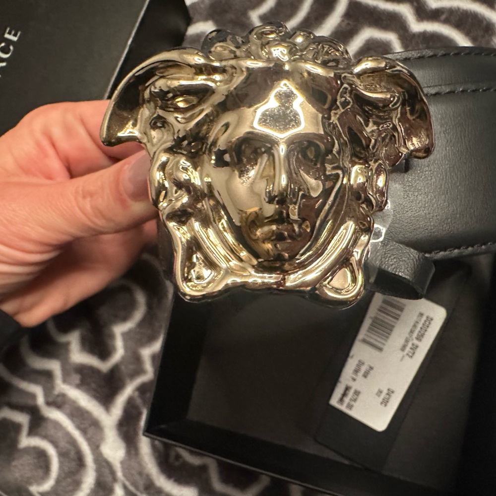BNIB Authentic Versace Medusa Belt